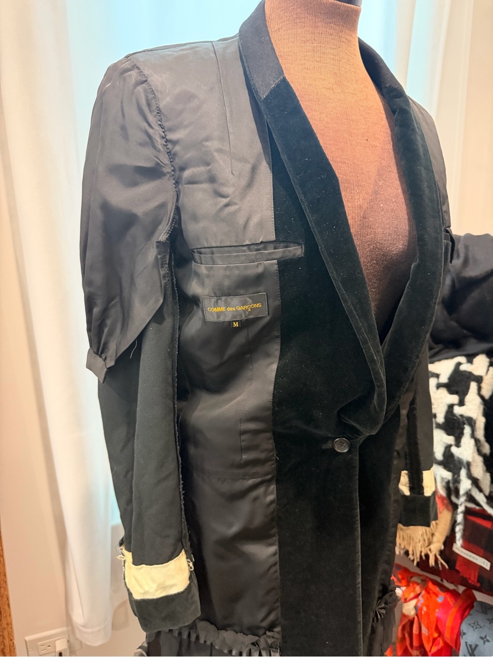 Comme des Garcons Black Jacket with Gold Logo Tag - Picture 11 of 13